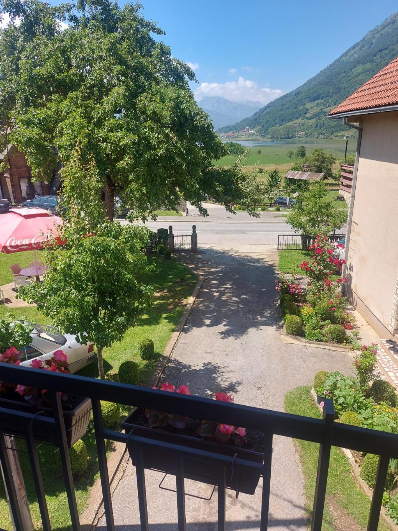 Rooms Lida & Friendly Home Plav Exterior photo