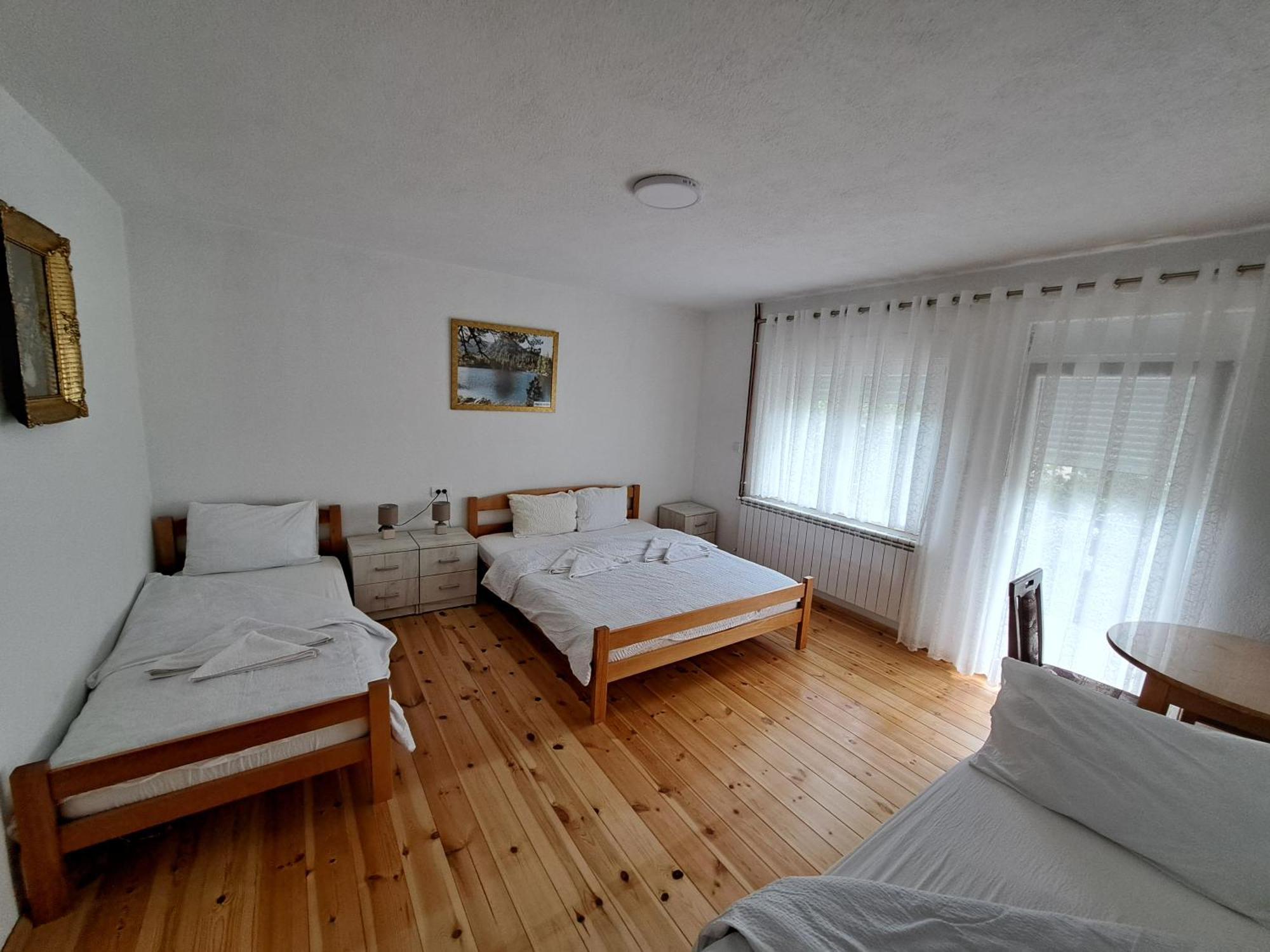 Rooms Lida & Friendly Home Plav Exterior photo